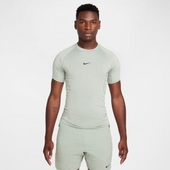 NIKE PRO MEN'S DRI-FIT TIGHT SHORT-SLEEVE FITNESS TOP