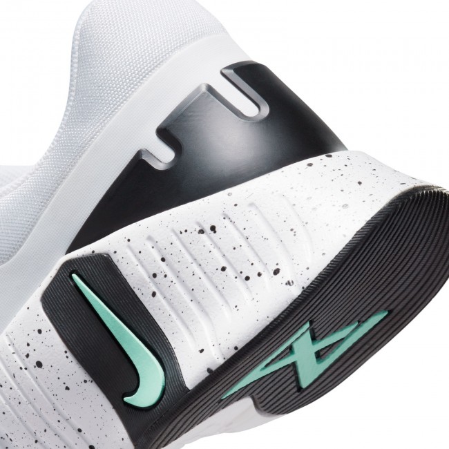 Metcon 5 store nike id