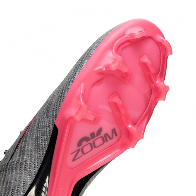 Vapor 9 hot sale soccer cleats