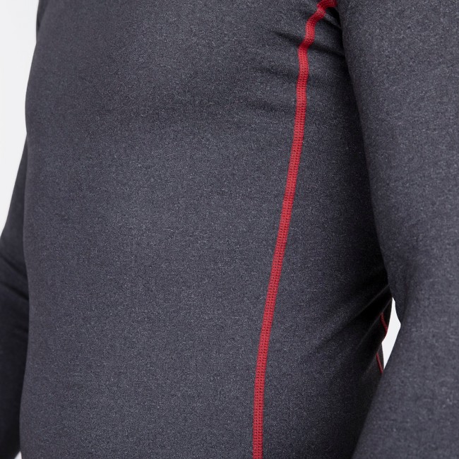 Musto thermal base layer outlet