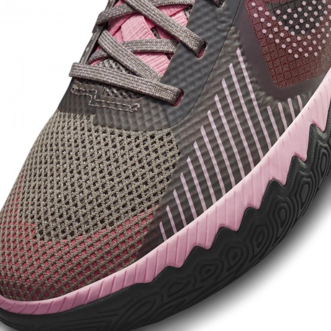 Nike kyrie flytrap womens online