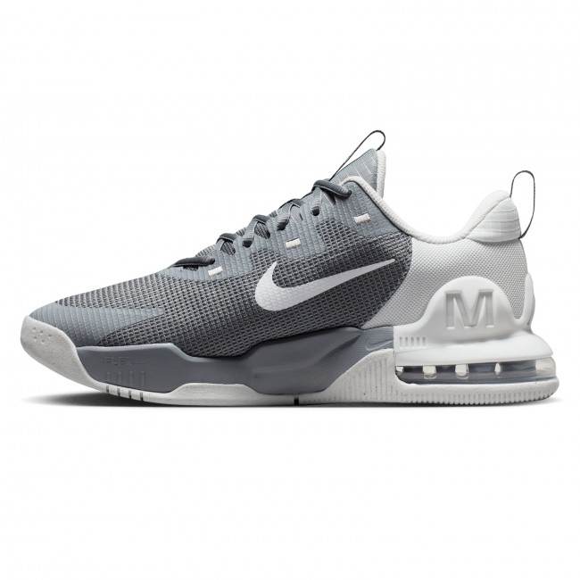 Nike zoom train action trainers mens top